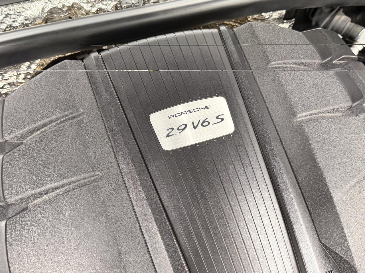 2023 Porsche Macan S Newark DE