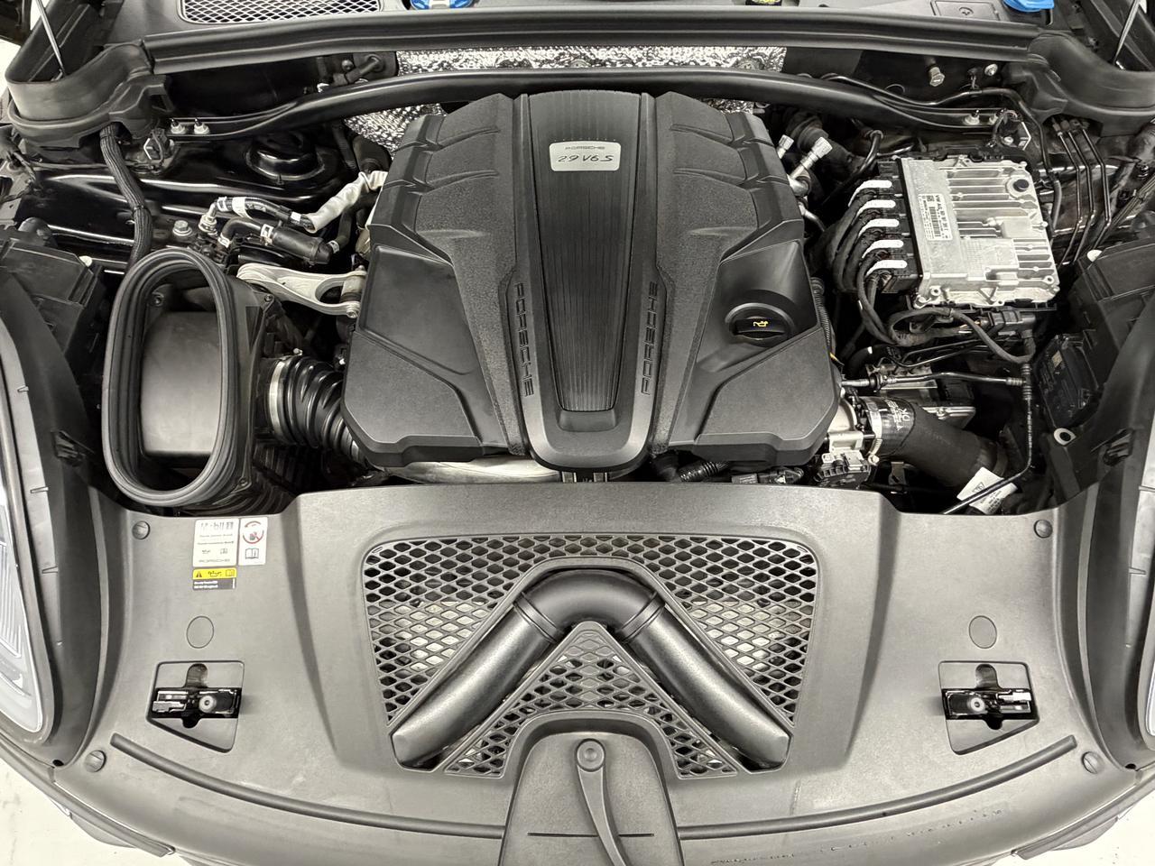 2023 Porsche Macan S Newark DE