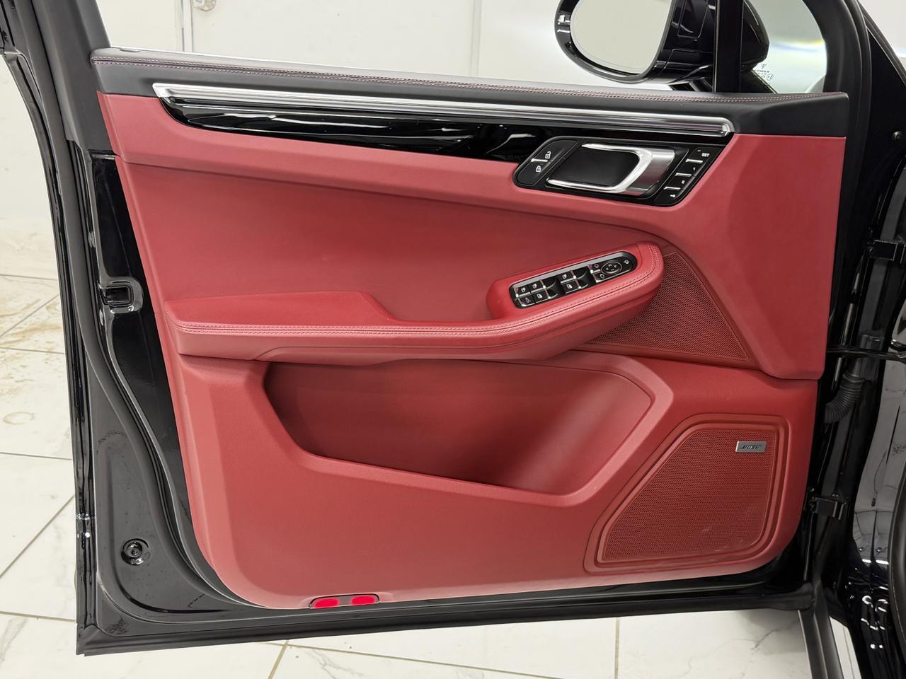 2023 Porsche Macan S Newark DE