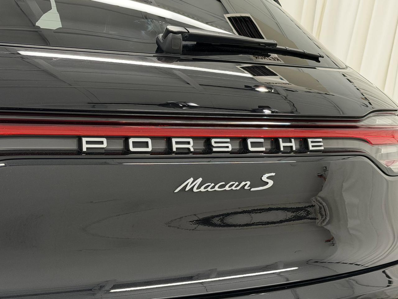 2023 Porsche Macan S Newark DE