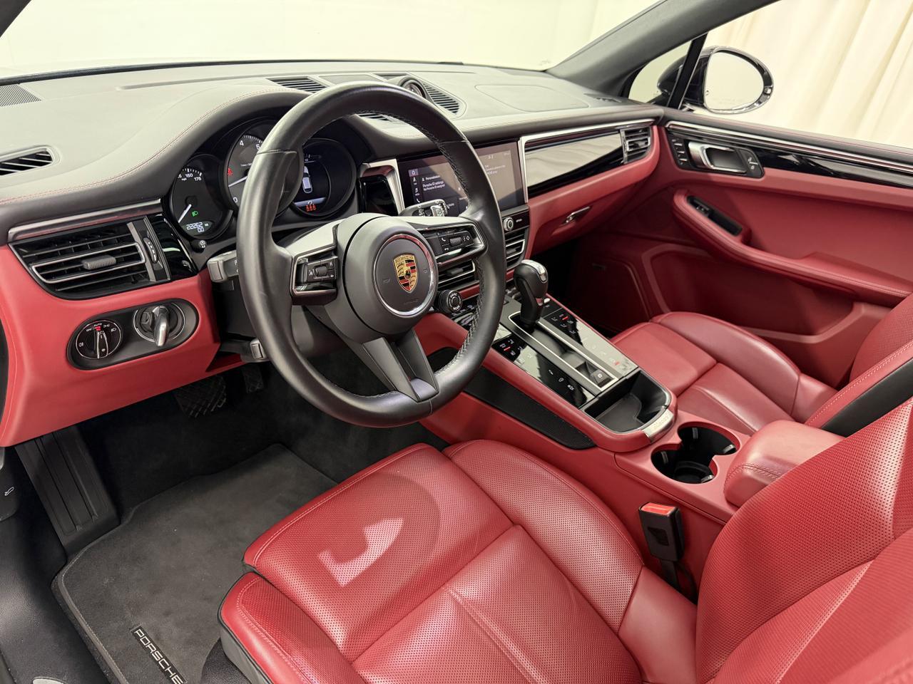 2023 Porsche Macan S Newark DE