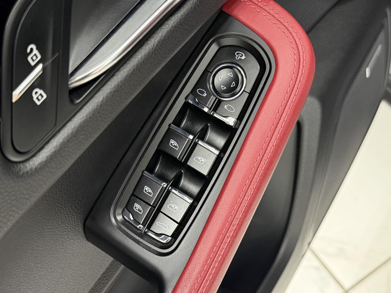 2023 Porsche Macan S Newark DE