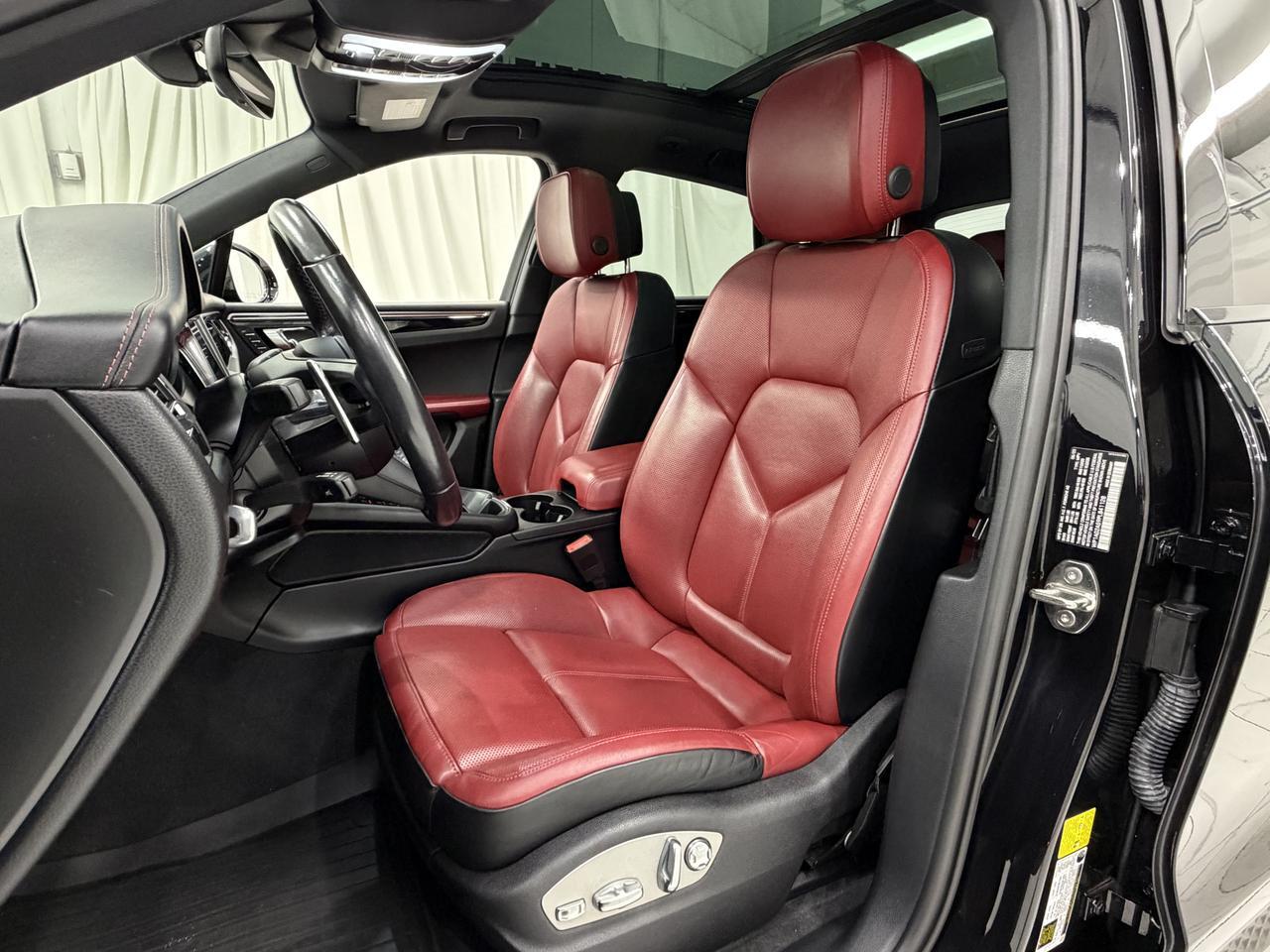 2023 Porsche Macan S Newark DE