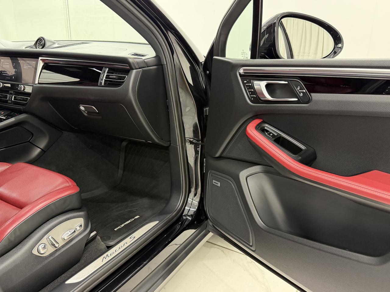 2023 Porsche Macan S Newark DE
