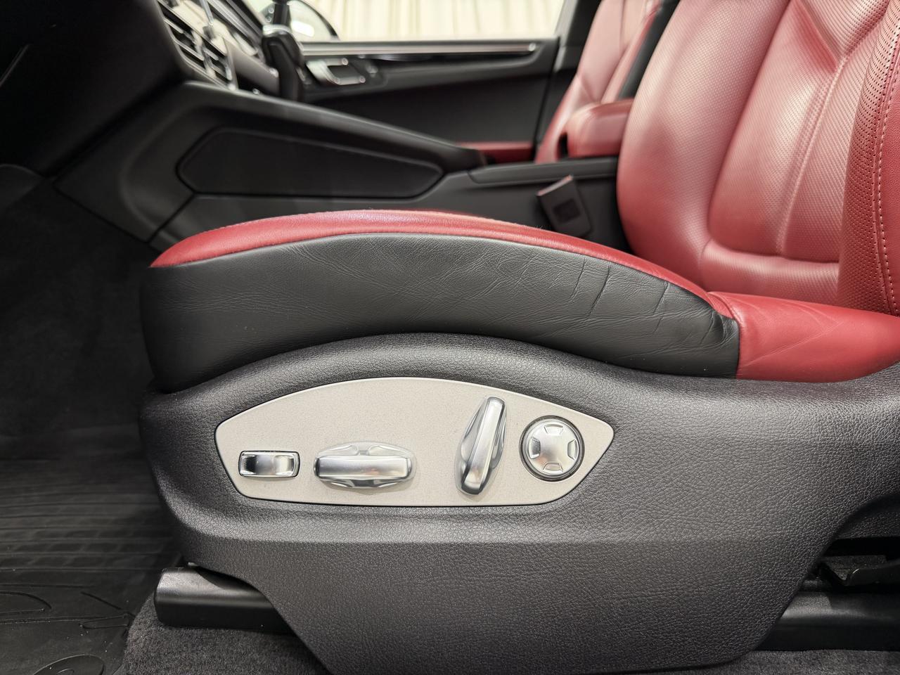 2023 Porsche Macan S Newark DE