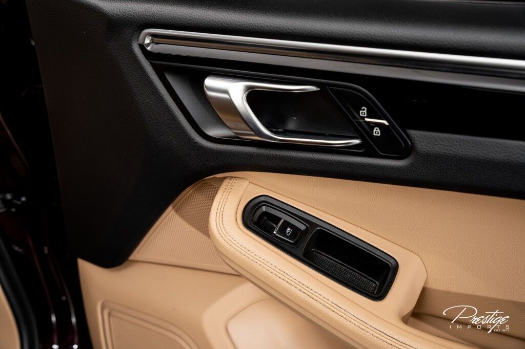 2023 Porsche Macan S North Miami Beach FL