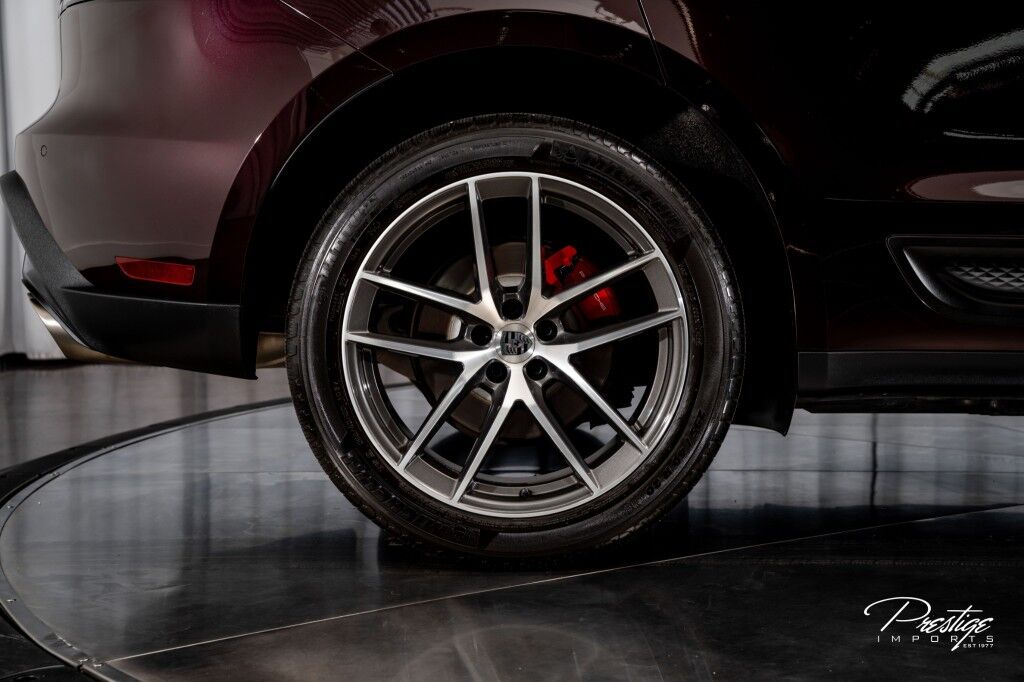 2023 Porsche Macan S North Miami Beach FL