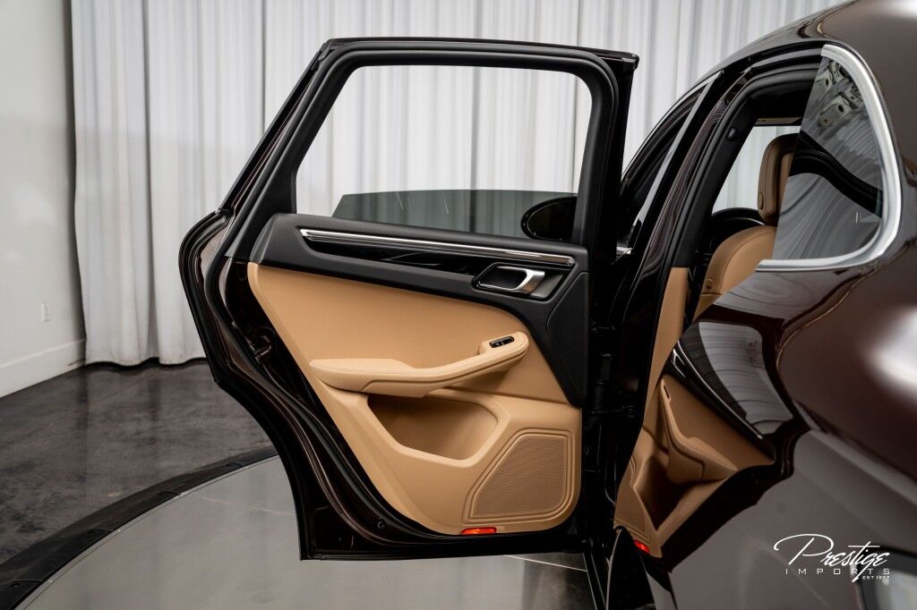 2023 Porsche Macan S North Miami Beach FL