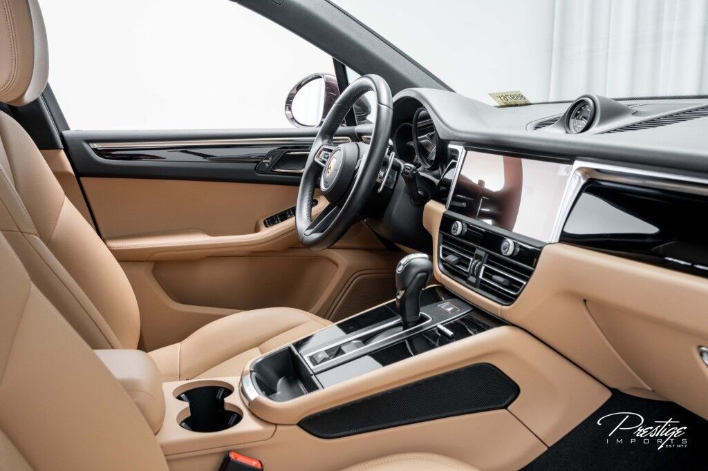 2023 Porsche Macan S North Miami Beach FL