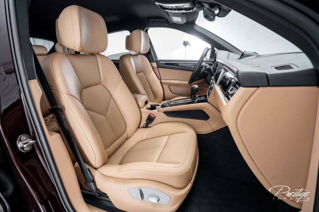 2023 Porsche Macan S North Miami Beach FL