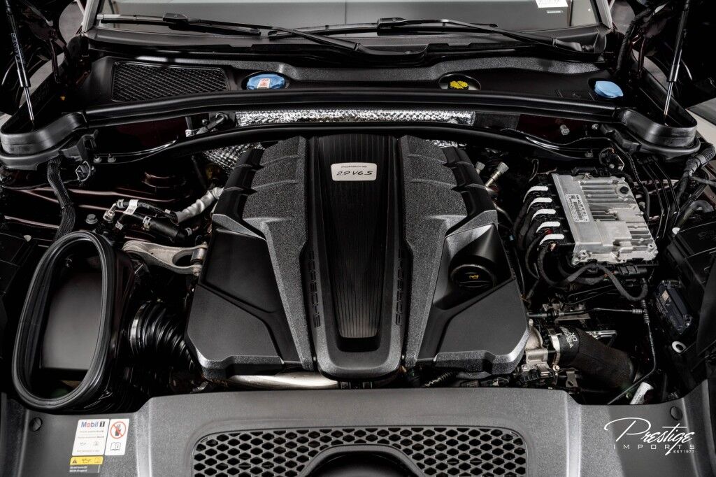 2023 Porsche Macan S North Miami Beach FL