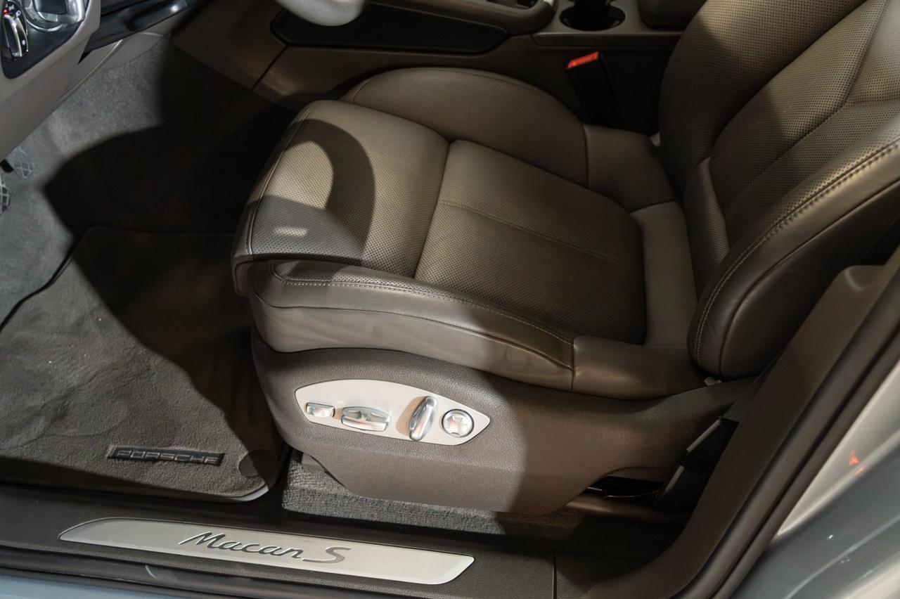 2023 Porsche Macan S Pompano Beach FL