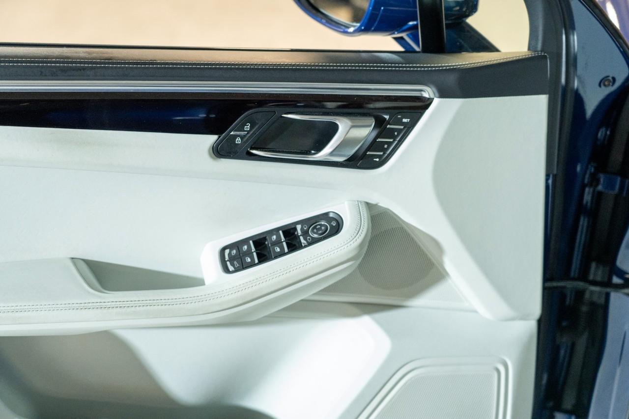 2023 Porsche Macan S Pompano Beach FL