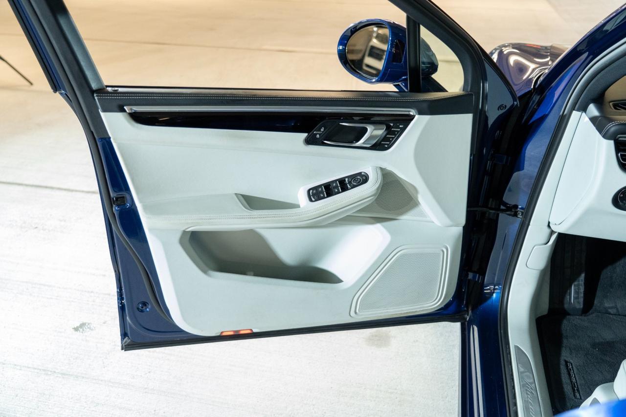 2023 Porsche Macan S Pompano Beach FL