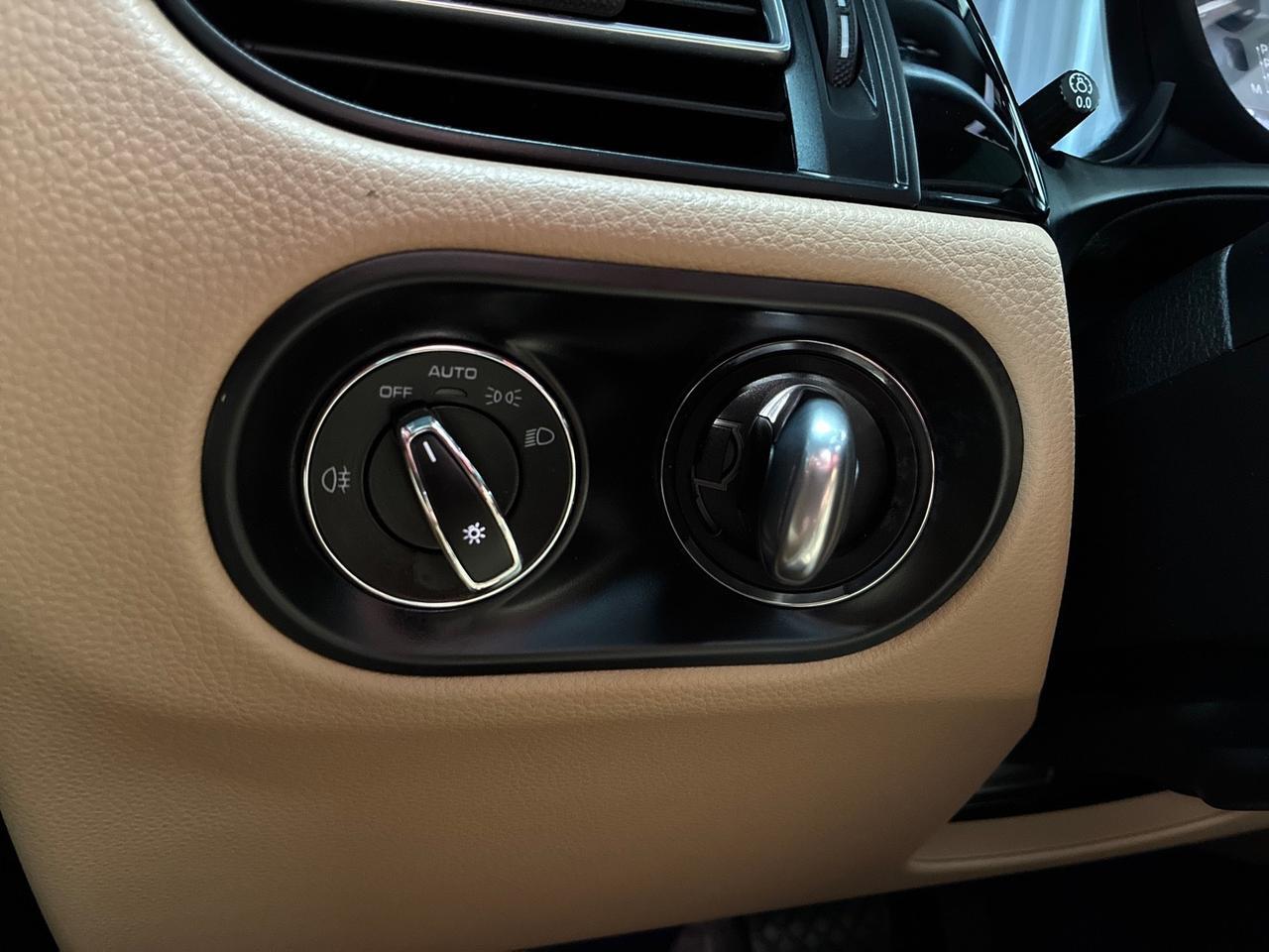 2023 Porsche Macan S, Premium Pkg Plus, Adaptive Air Suspension, Trim in High Gloss Black Houston TX