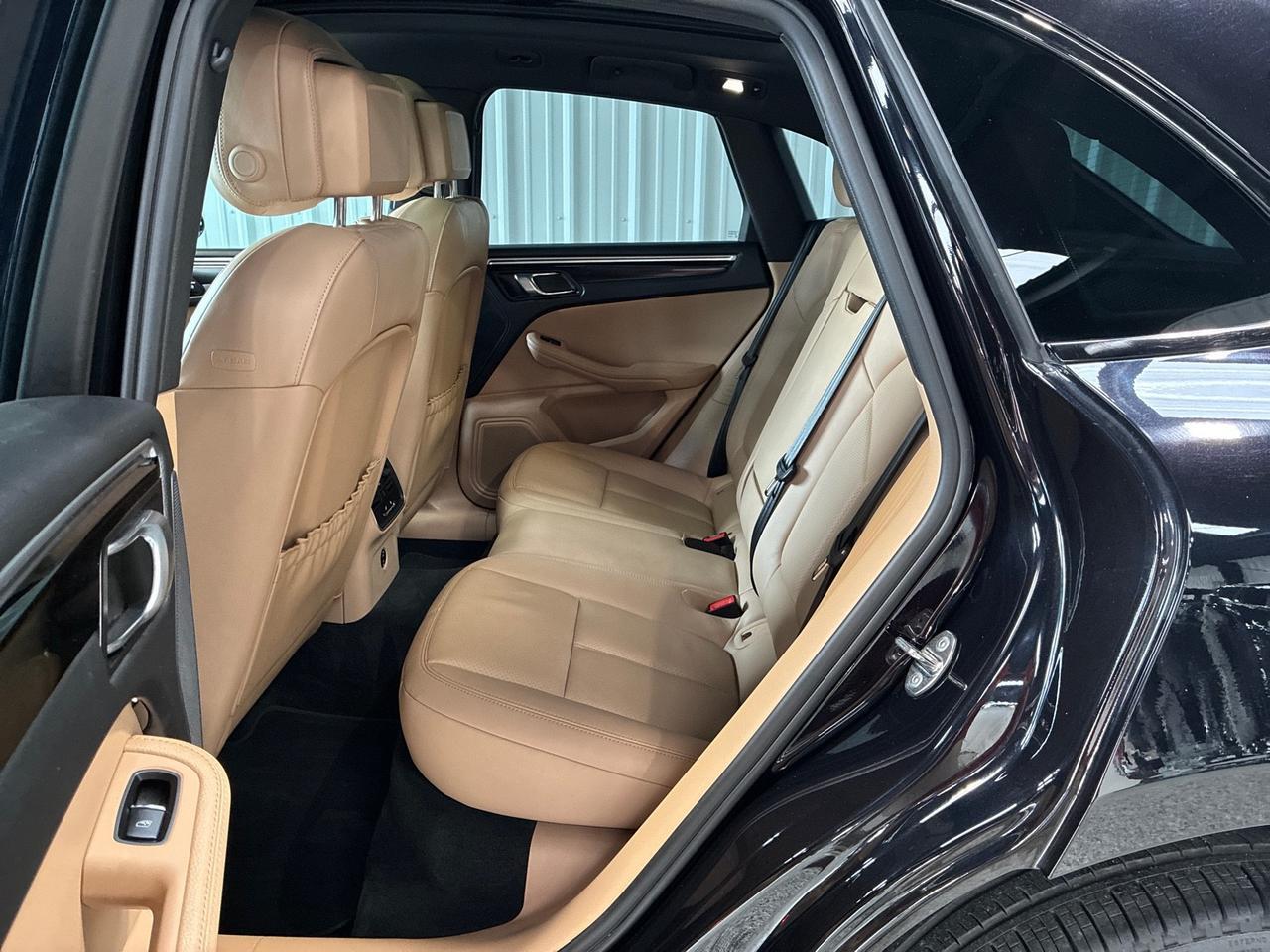 2023 Porsche Macan S, Premium Pkg Plus, Adaptive Air Suspension, Trim in High Gloss Black Houston TX