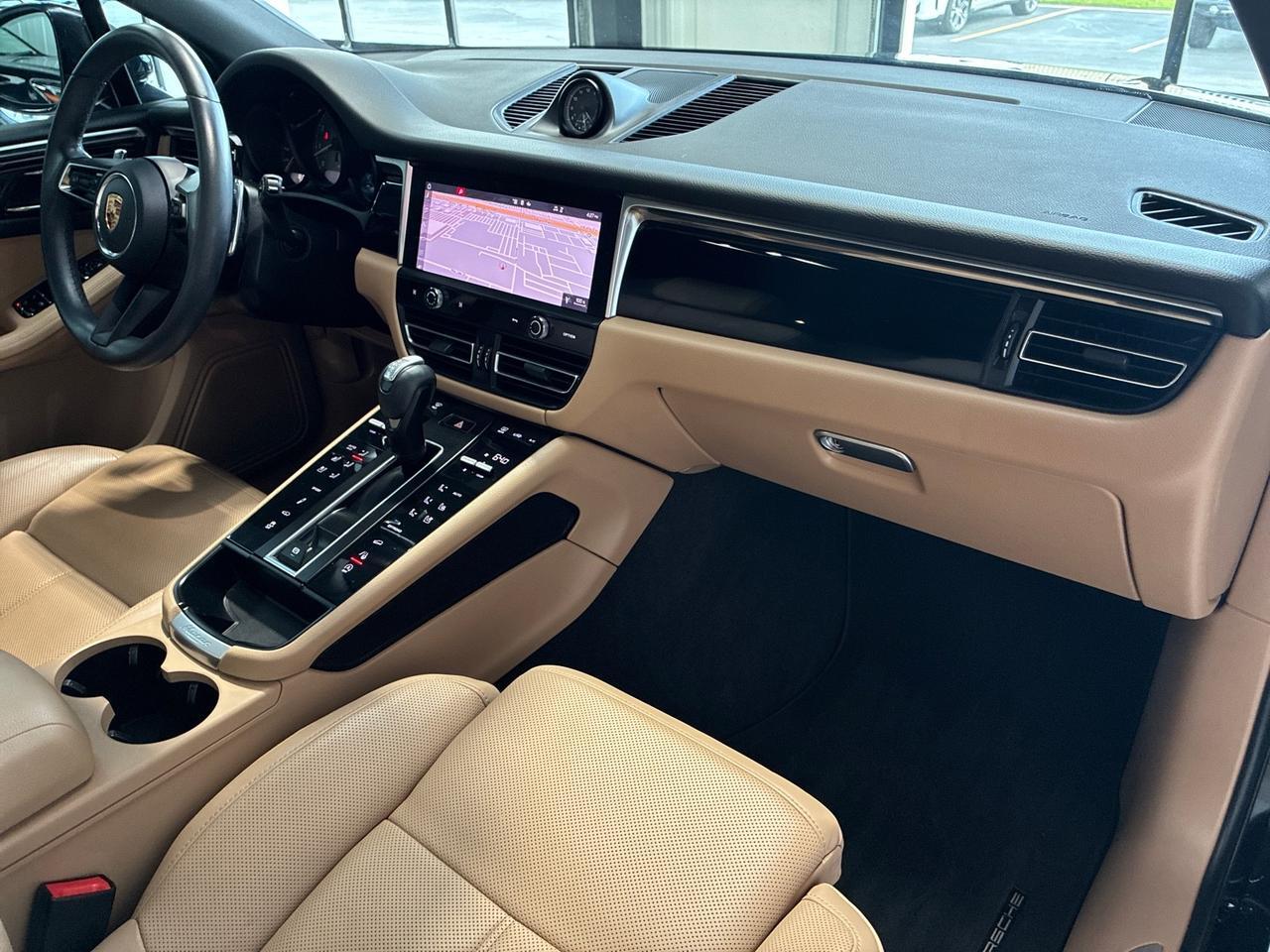 2023 Porsche Macan S, Premium Pkg Plus, Adaptive Air Suspension, Trim in High Gloss Black Houston TX