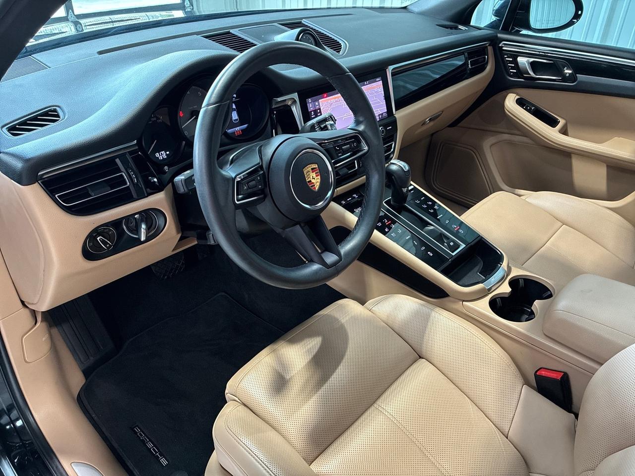 2023 Porsche Macan S, Premium Pkg Plus, Adaptive Air Suspension, Trim in High Gloss Black Houston TX