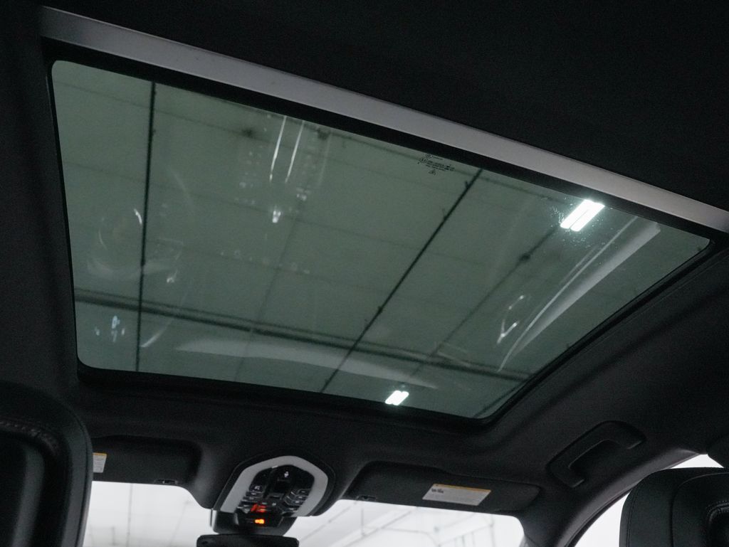 2023 Porsche Macan S Tigard OR