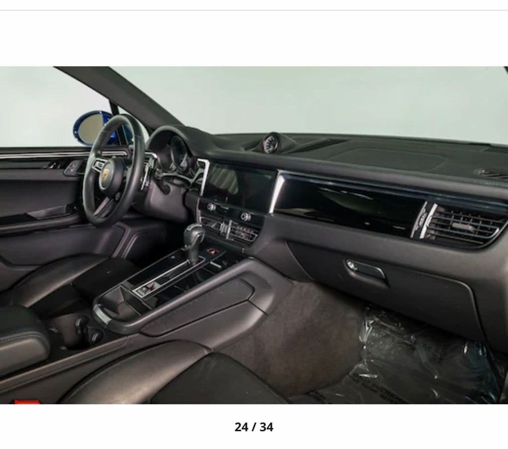 2023 Porsche Macan T Orange MA