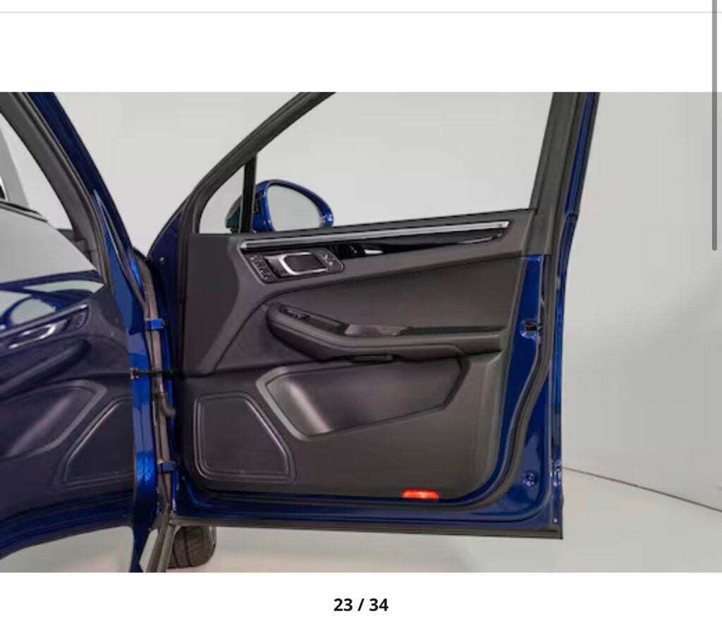 2023 Porsche Macan T Orange MA