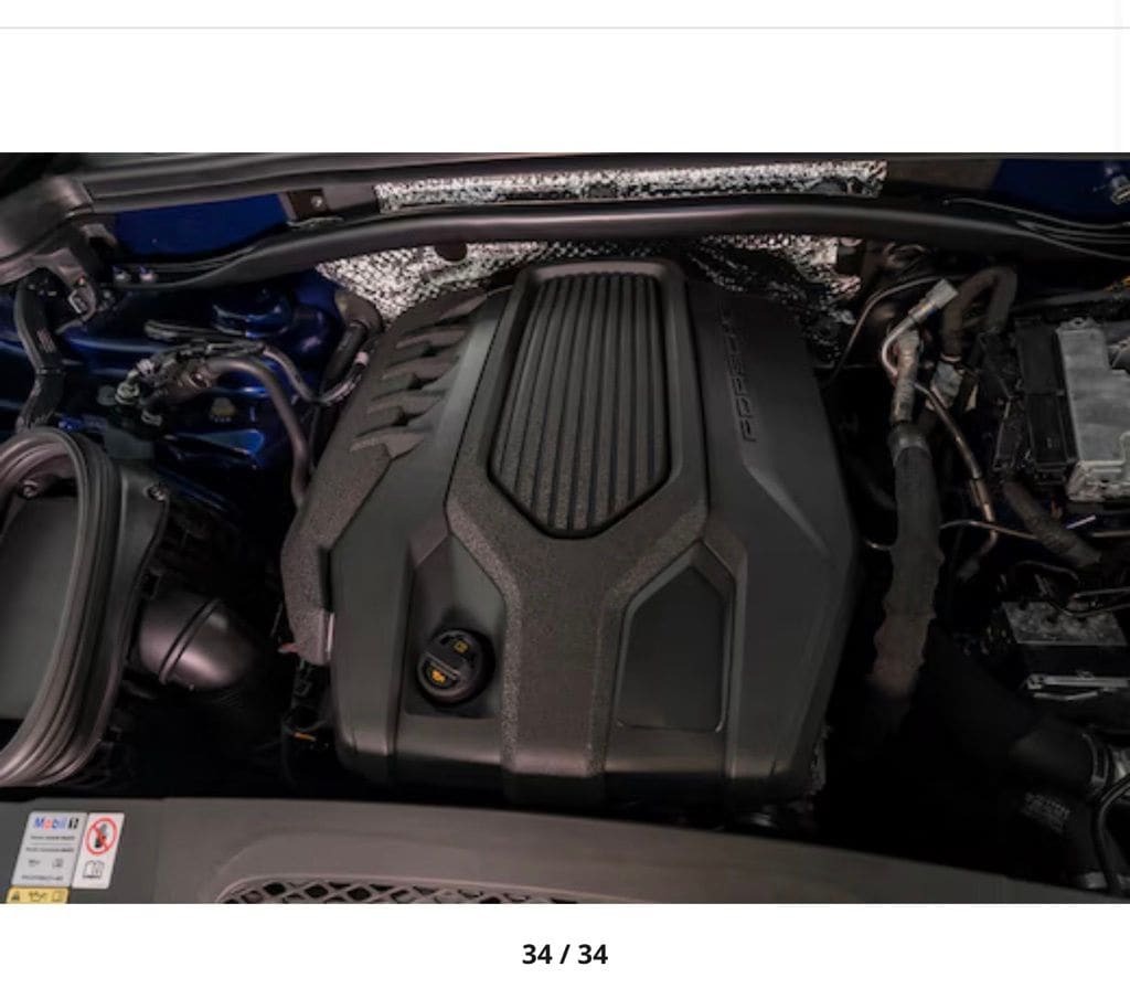 2023 Porsche Macan T Orange MA
