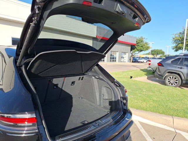 2023 Porsche Macan T Hurst TX