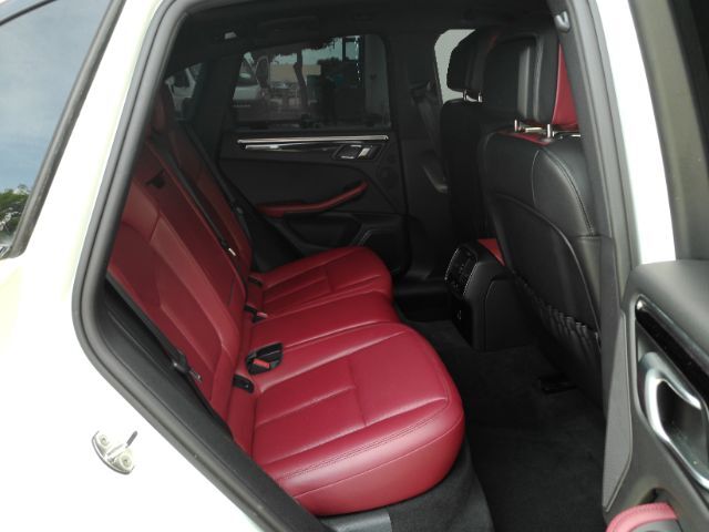2023 Porsche Macan T Plano TX