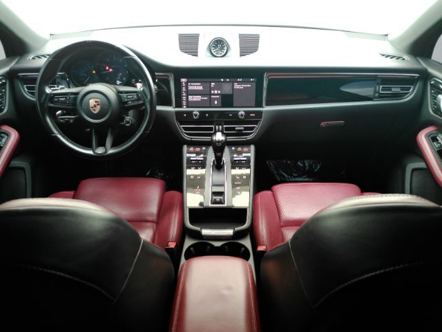 2023 Porsche Macan T