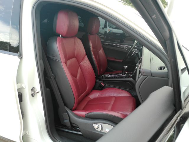 2023 Porsche Macan T Plano TX