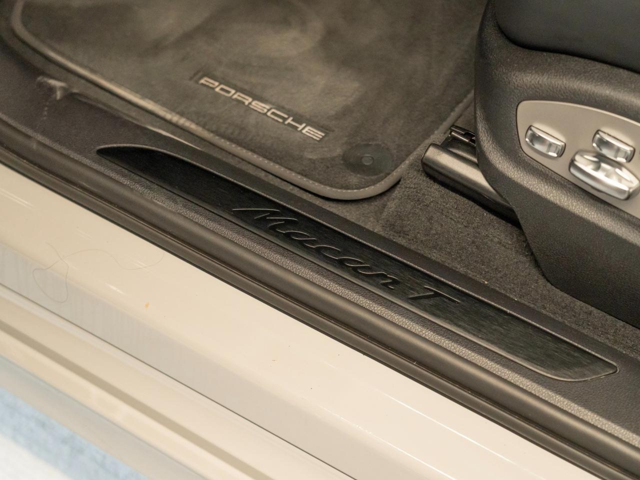 2023 Porsche Macan T Pompano Beach FL