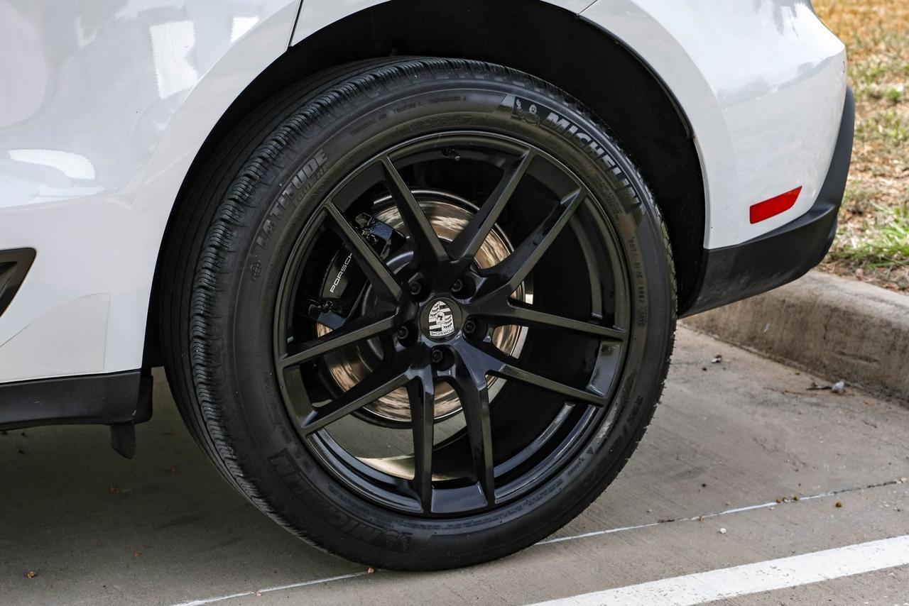 2023 Porsche Macan T Richardson TX