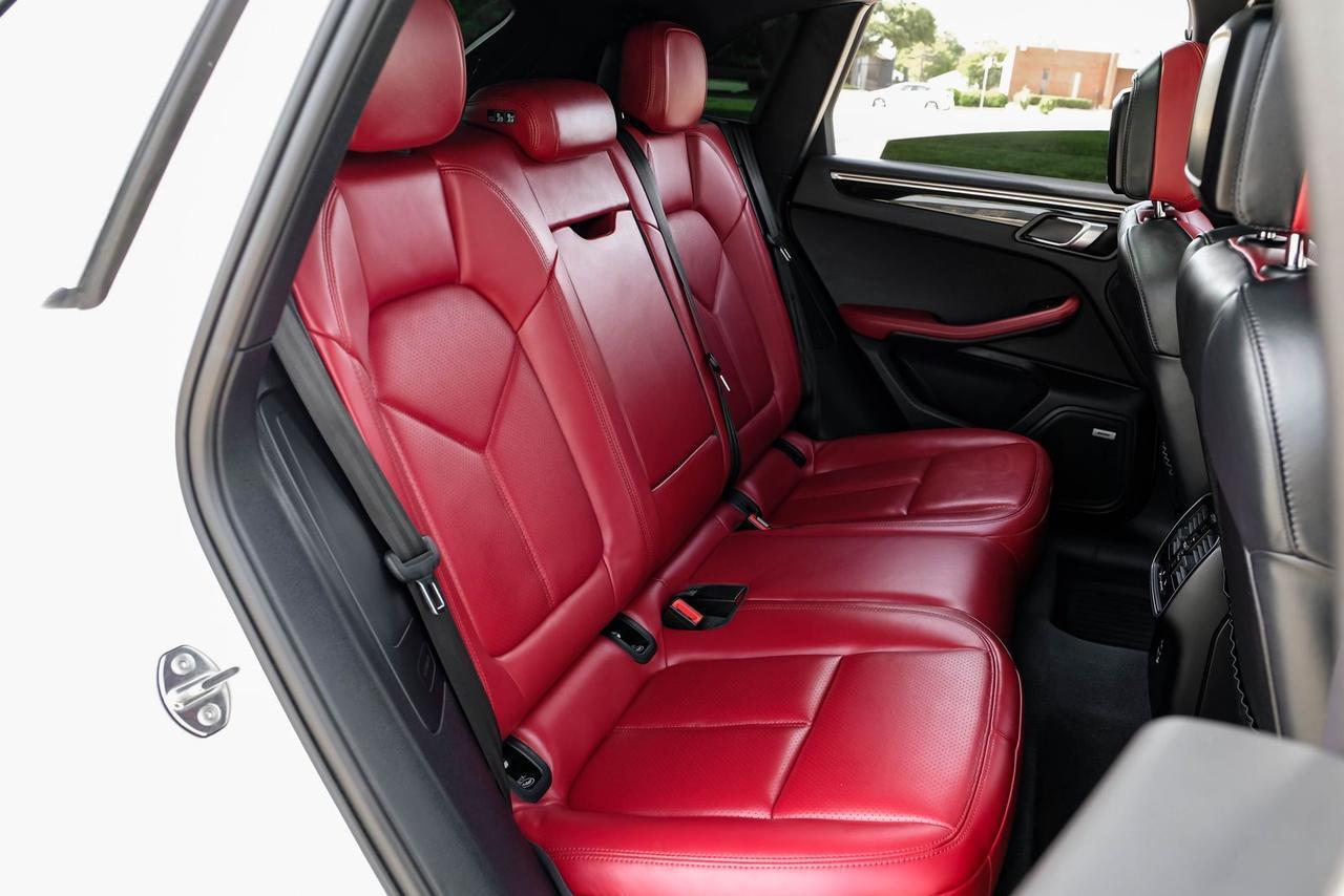 2023 Porsche Macan T Richardson TX