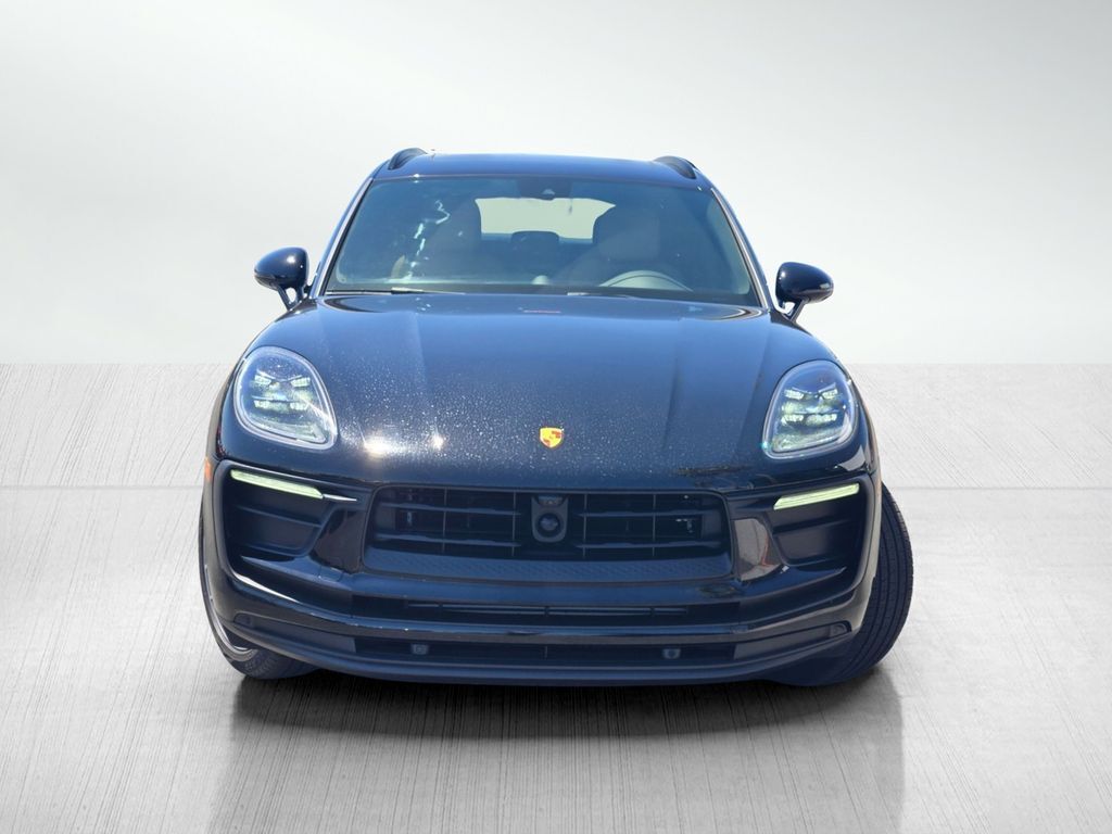 2023 Porsche Macan T