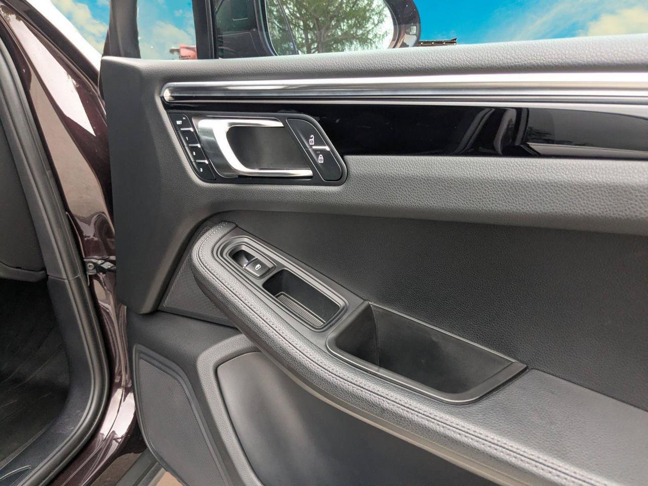 2023 Porsche Macan T San Antonio TX