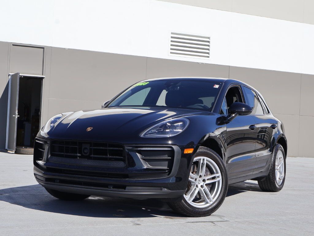 2023 Porsche Macan T