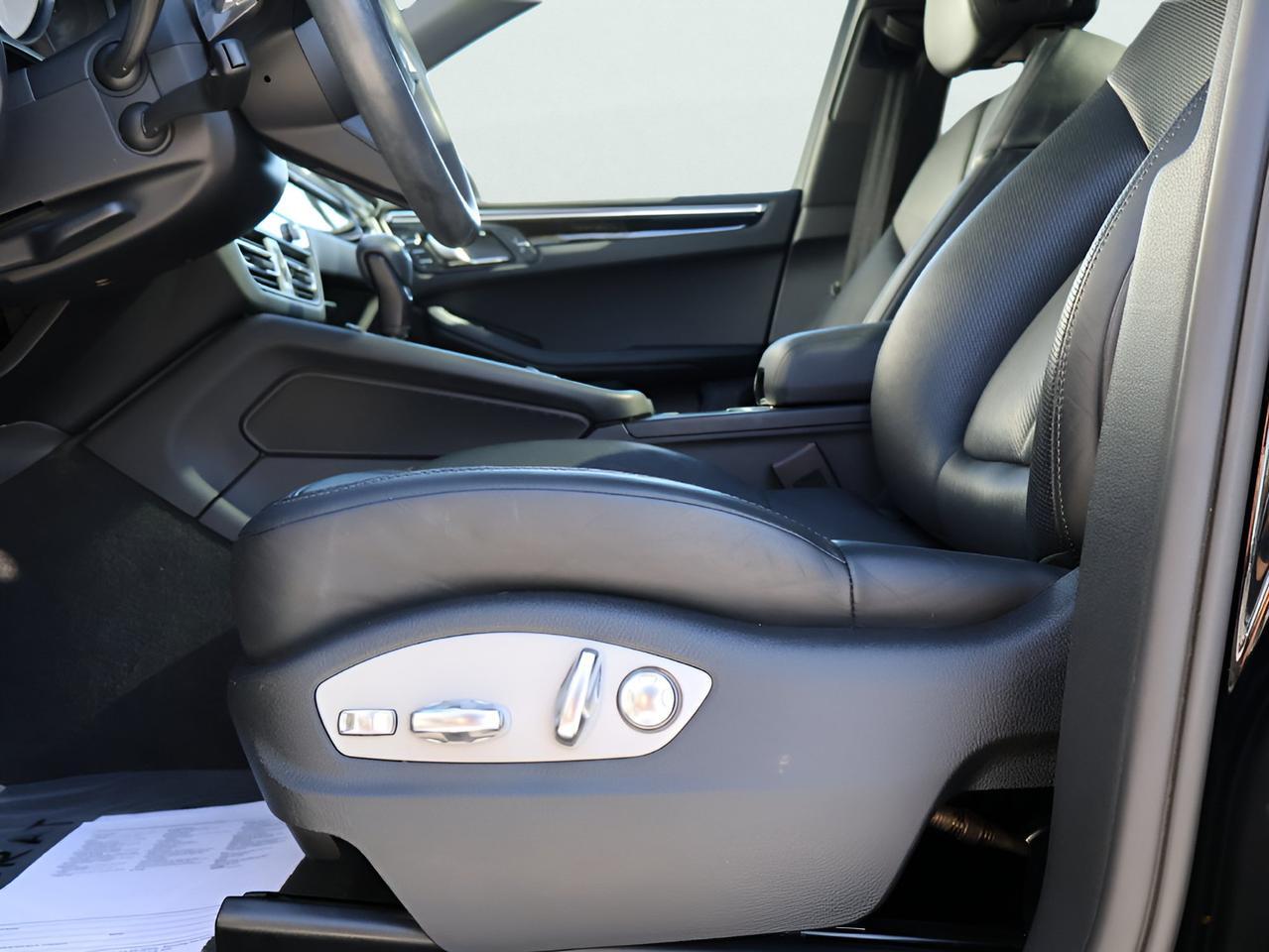 2023 Porsche Macan T San Clemente CA