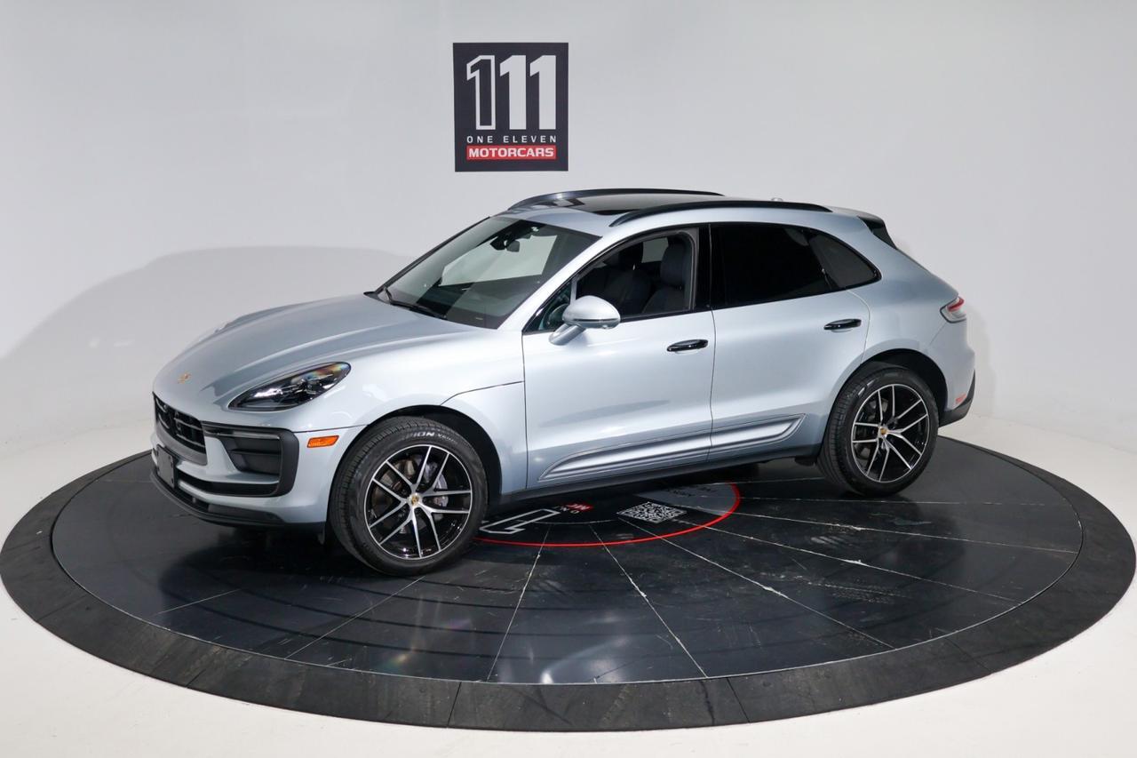 2023 Porsche Macan W/ Surround View