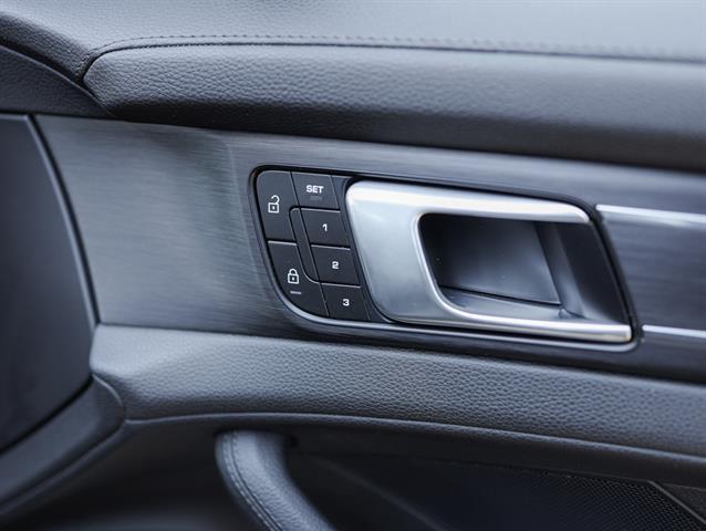 2023 Porsche Panamera Bakersfield CA