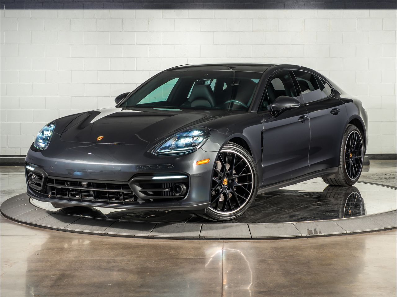2023 Porsche Panamera