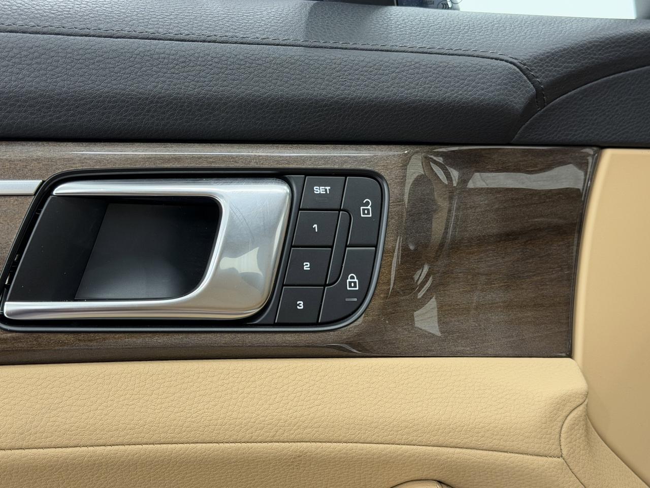 2023 Porsche Panamera 4 E-Hybrid Newark DE