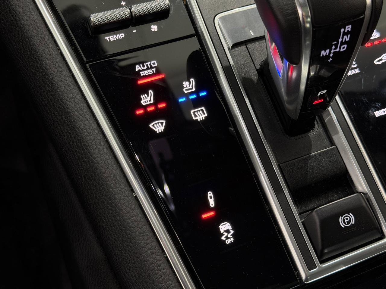 2023 Porsche Panamera 4 E-Hybrid Platinum Edition Newark DE