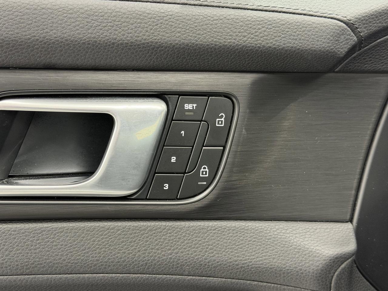 2023 Porsche Panamera 4 E-Hybrid Platinum Edition Newark DE