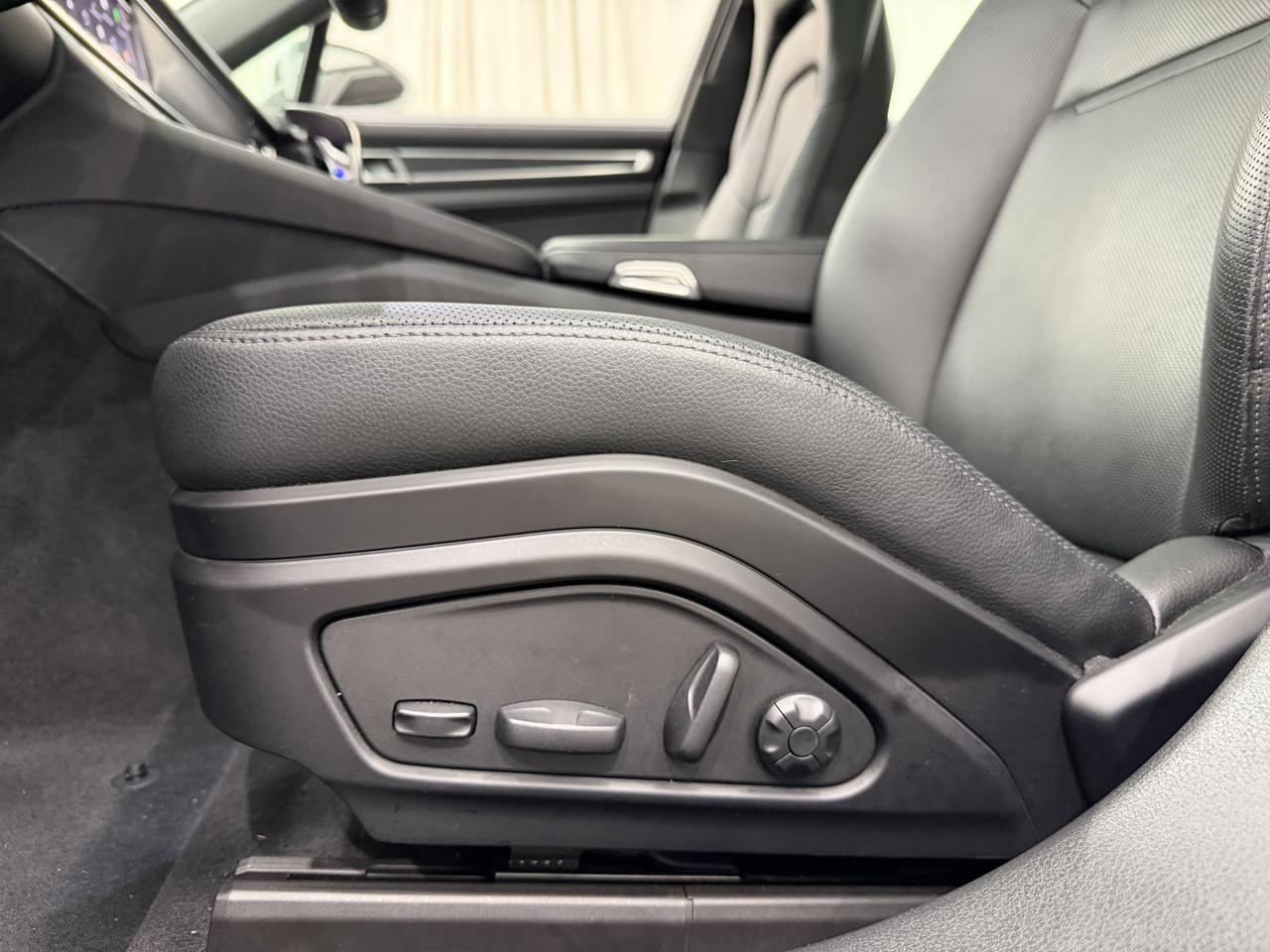 2023 Porsche Panamera 4 E-Hybrid Platinum Edition Newark DE