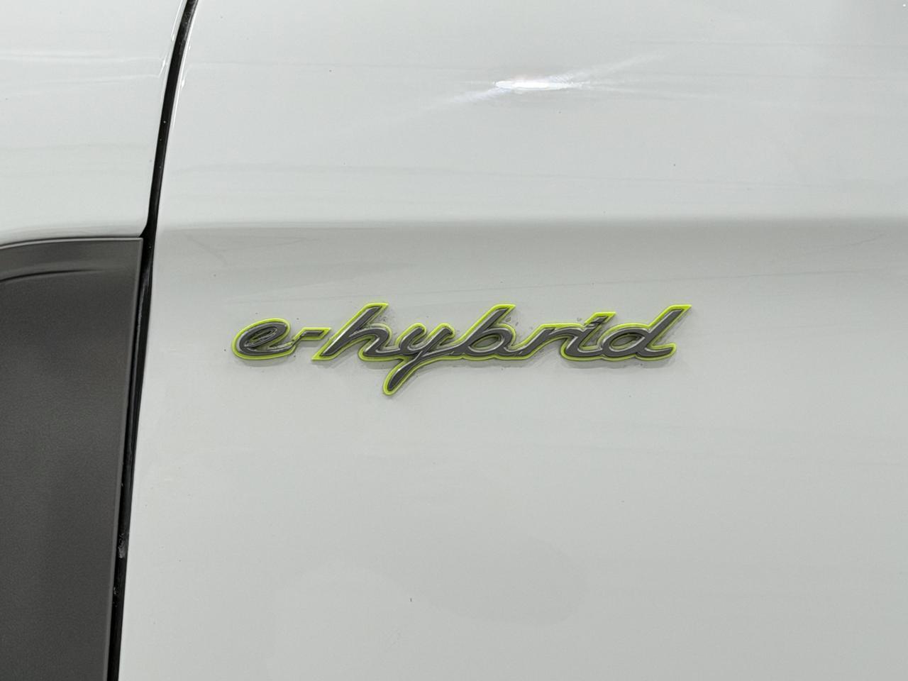 2023 Porsche Panamera 4 E-Hybrid Platinum Edition Newark DE