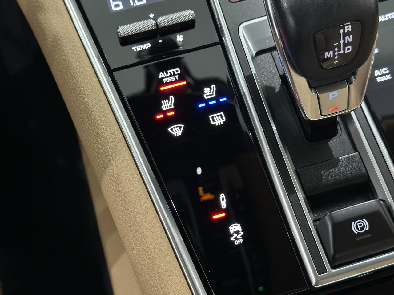 2023 Porsche Panamera 4 E-Hybrid Platinum Edition Newark DE