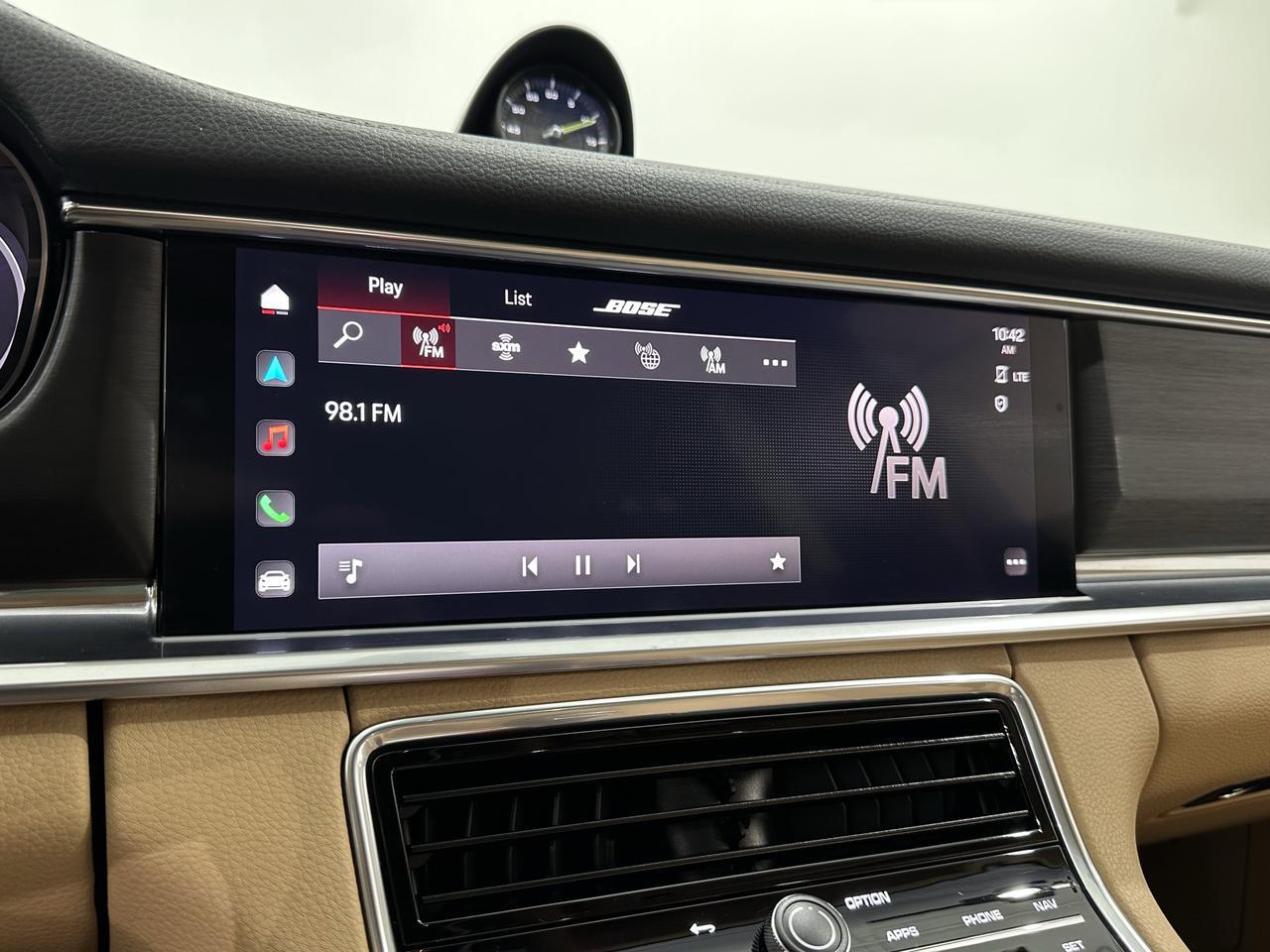 2023 Porsche Panamera 4 E-Hybrid Platinum Edition Newark DE