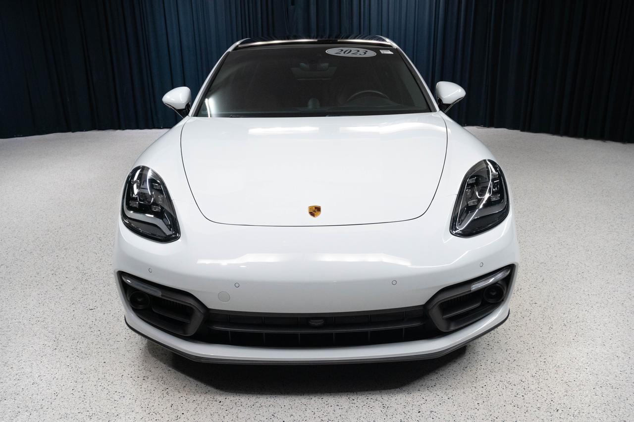 2023 Porsche Panamera 4 Platinum Edition AWD Sedan