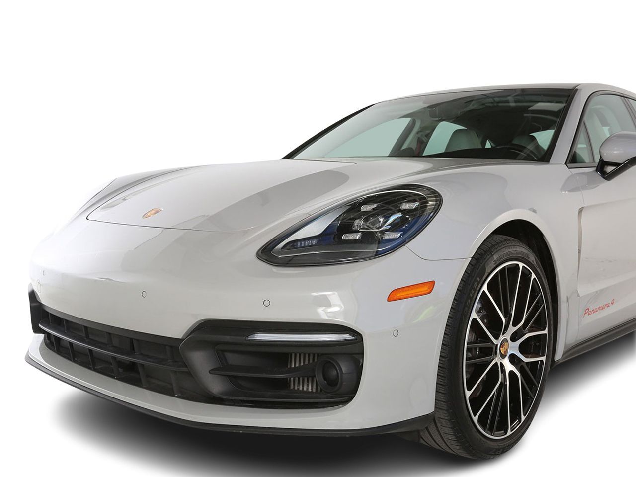2023 Porsche Panamera 4 Platinum Edition
