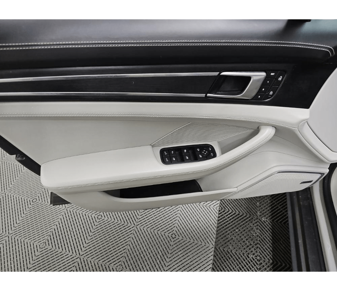 2023 Porsche Panamera 4 Platinum Edition Indianapolis IN